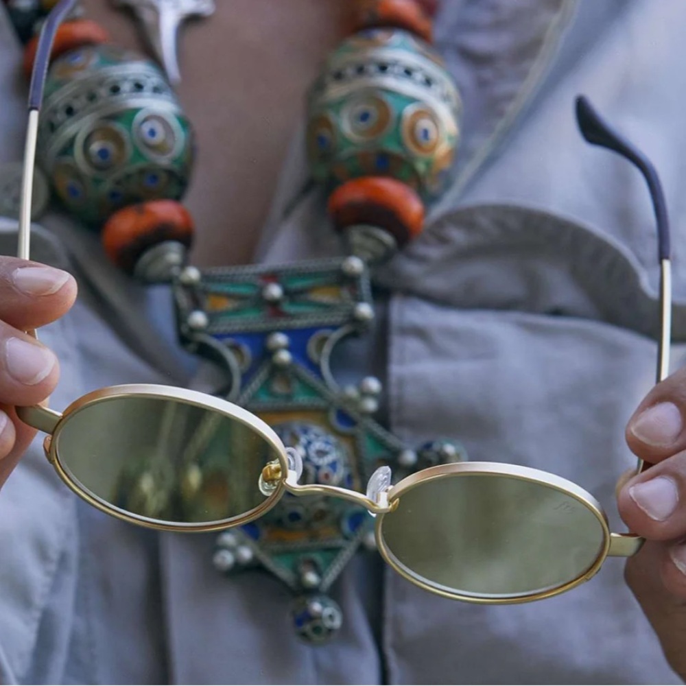 Caddis Uripiter blue light reading glasses in Matte gold and yellow lens 1.0 - Picture 3 of 10